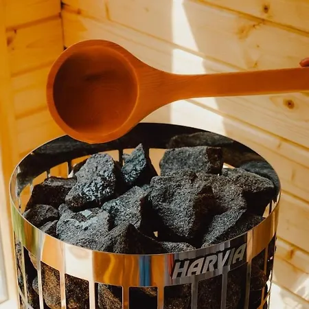 Tinyhouse Direkt Am Angeln Ruderboot Sup Sauna Und Hot Tub بيت للعطل