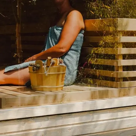 Tinyhouse Direkt Am Angeln Ruderboot Sup Sauna Und Hot Tub بيت للعطل *