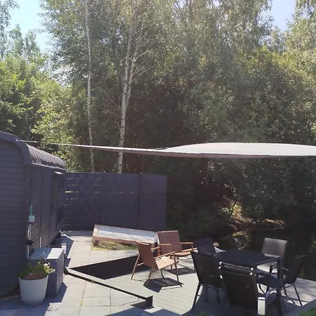 Tinyhouse Direkt Am Angeln Ruderboot Sup Sauna Und Hot Tub Ferienhaus Twist