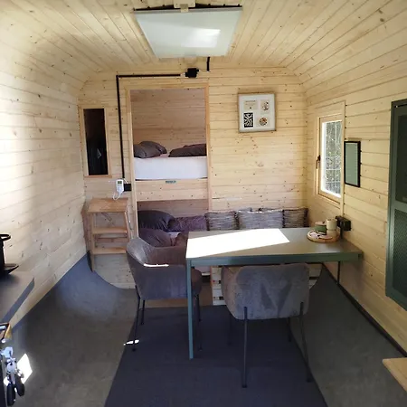 Tinyhouse Direkt Am Angeln Ruderboot Sup Sauna Und Hot Tub بيت للعطل