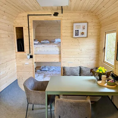 Tinyhouse Direkt Am Angeln Ruderboot Sup Sauna Und Hot Tub بيت للعطل