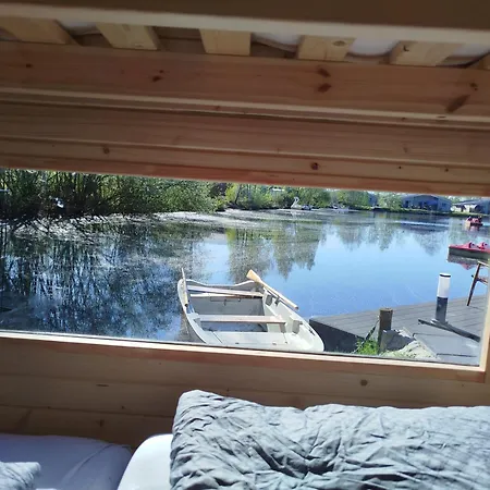 Ferienhaus Tinyhouse Direkt Am Angeln Ruderboot Sup Sauna Und Hot Tub Twist
