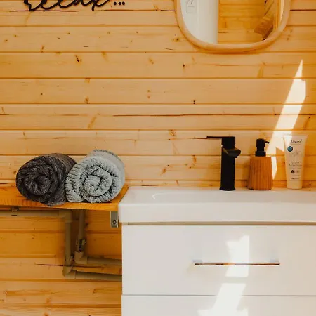 Tinyhouse Direkt Am Angeln Ruderboot Sup Sauna Und Hot Tub * Twist