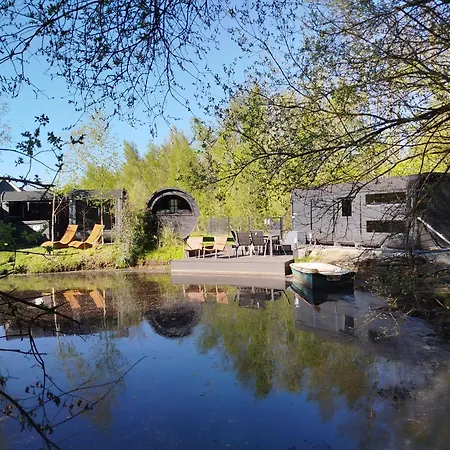 Tinyhouse Direkt Am Angeln Ruderboot Sup Sauna Und Hot Tub