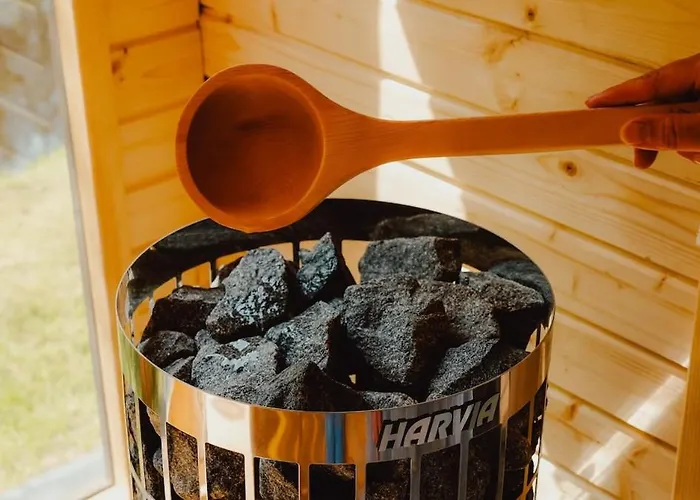 Tinyhouse Direkt Am Angeln Ruderboot Sup Sauna Und Hot Tub 펜션