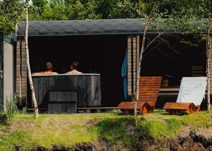 Tinyhouse Direkt Am Angeln Ruderboot Sup Sauna Und Hot Tub Dom wakacyjny *